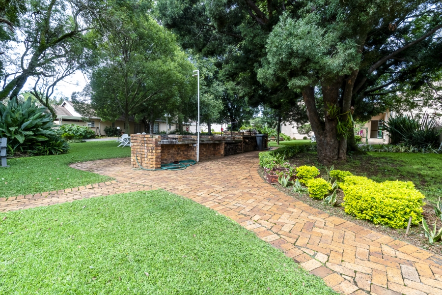 2 Bedroom Property for Sale in Die Wilgers Gauteng