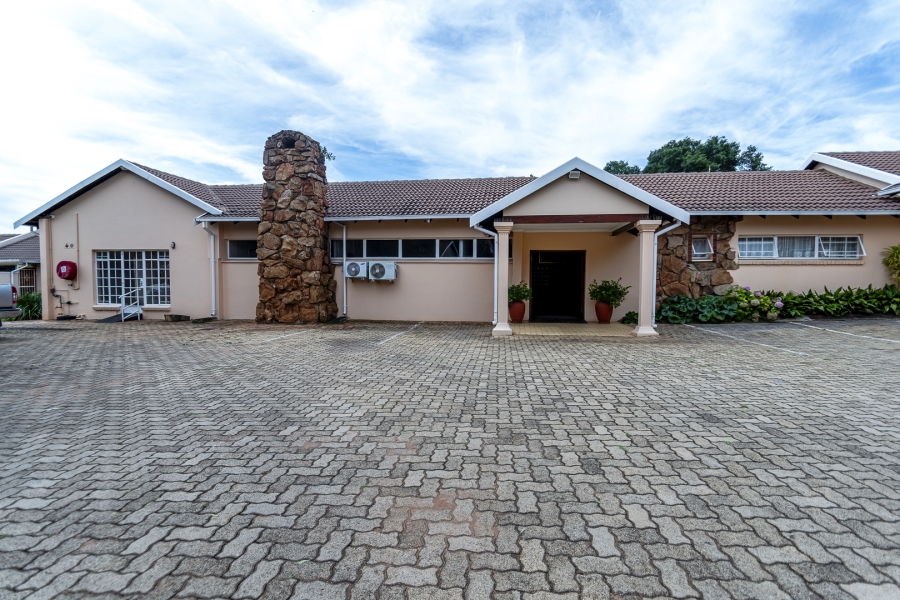 2 Bedroom Property for Sale in Die Wilgers Gauteng