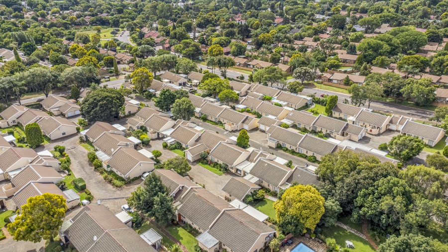 2 Bedroom Property for Sale in Die Wilgers Gauteng