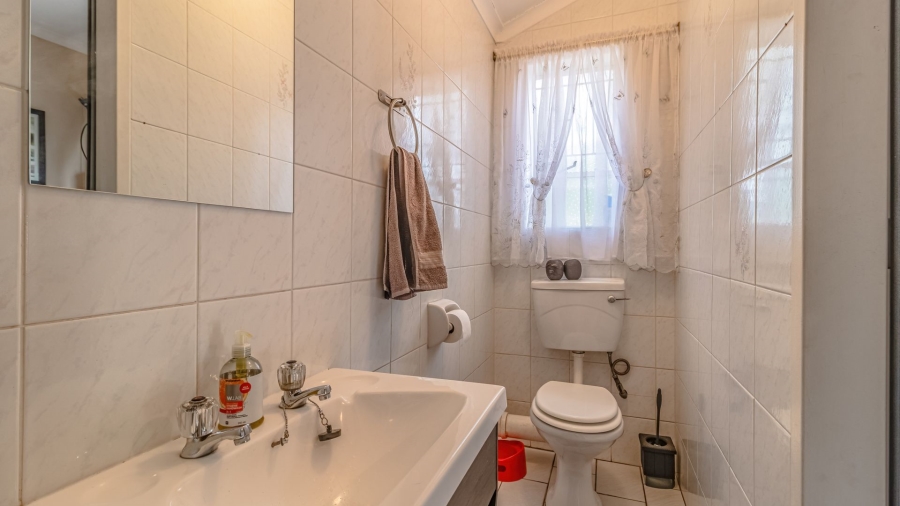 4 Bedroom Property for Sale in Eden Glen Gauteng