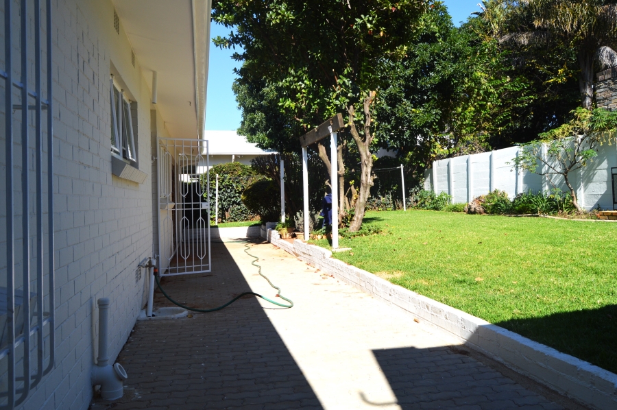 To Let 3 Bedroom Property for Rent in Westdene Gauteng