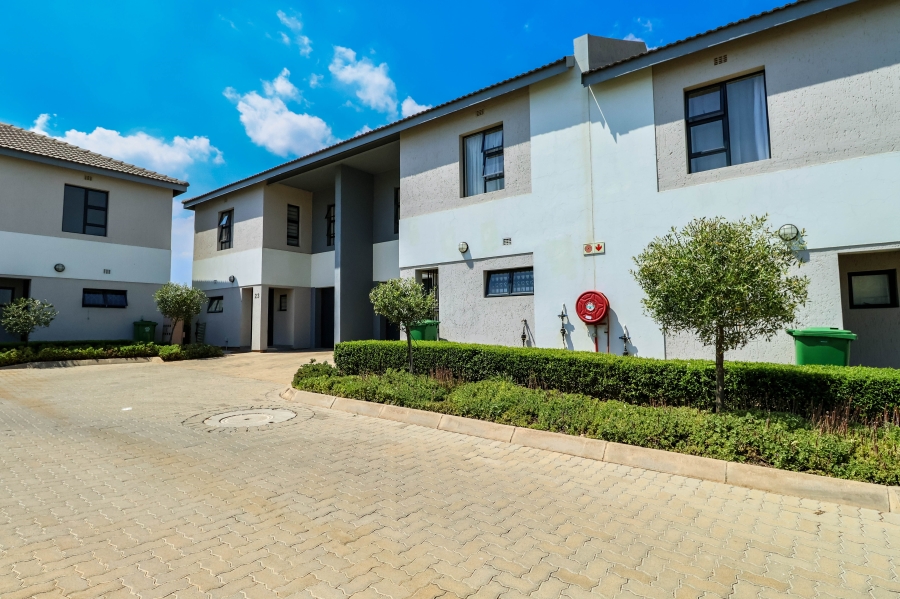 3 Bedroom Property for Sale in Thatchfield Estate Gauteng