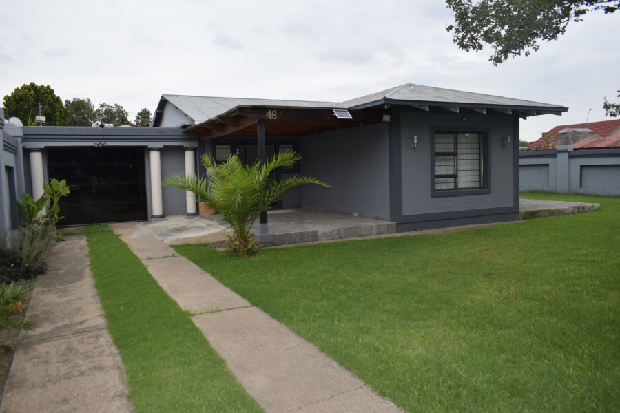 3 Bedroom Property for Sale in Comet Gauteng