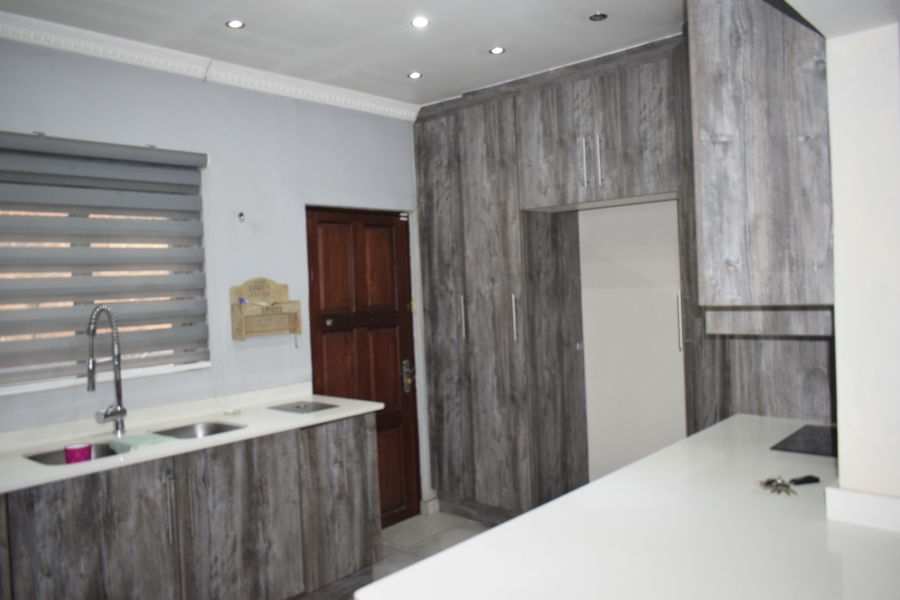 3 Bedroom Property for Sale in Comet Gauteng