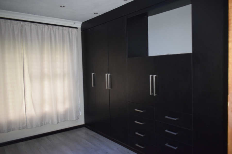 3 Bedroom Property for Sale in Comet Gauteng