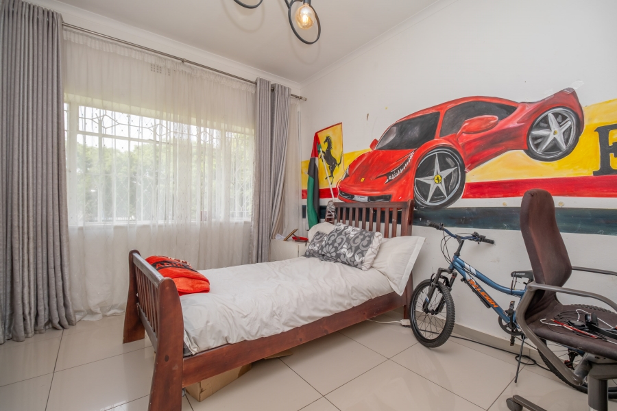 5 Bedroom Property for Sale in Bramley North Gauteng