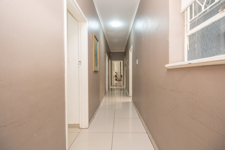 5 Bedroom Property for Sale in Bramley North Gauteng