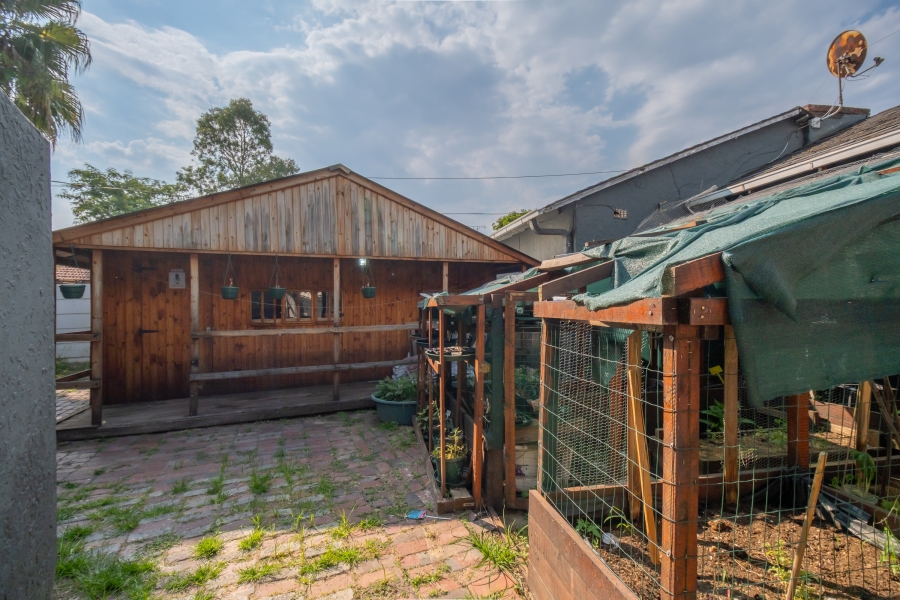 5 Bedroom Property for Sale in Bramley North Gauteng