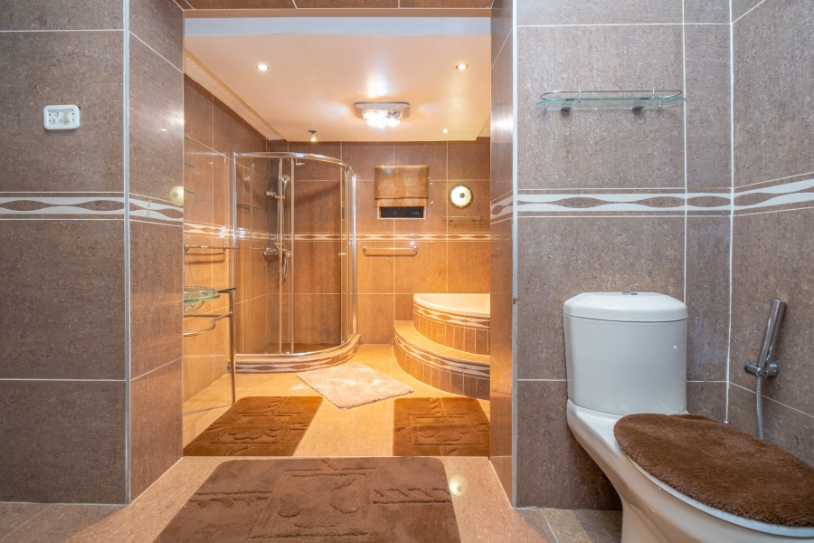 4 Bedroom Property for Sale in Robertsham Gauteng