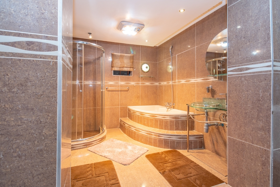 4 Bedroom Property for Sale in Robertsham Gauteng