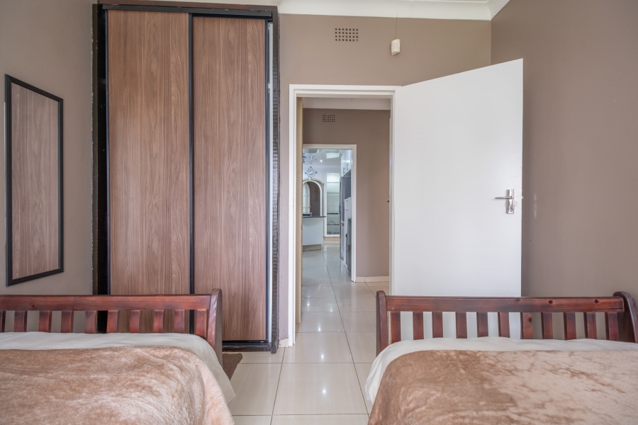 4 Bedroom Property for Sale in Robertsham Gauteng