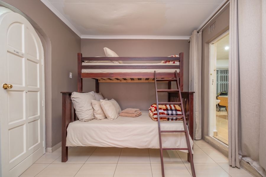 4 Bedroom Property for Sale in Robertsham Gauteng