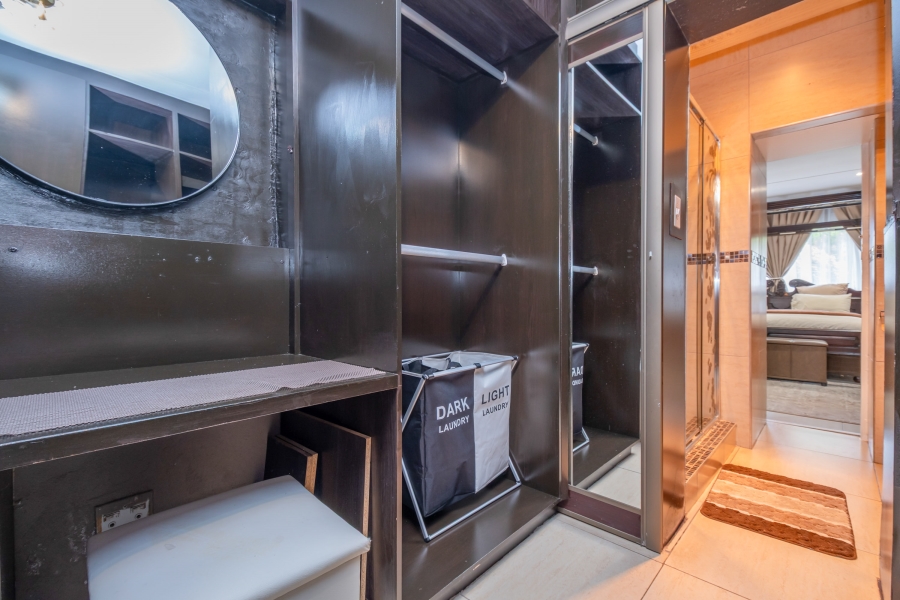 4 Bedroom Property for Sale in Robertsham Gauteng