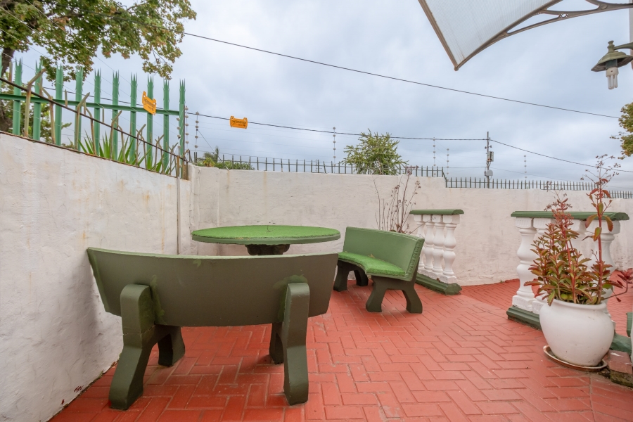 4 Bedroom Property for Sale in Robertsham Gauteng