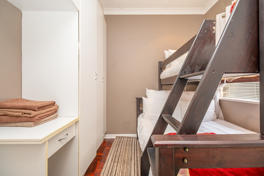 4 Bedroom Property for Sale in Robertsham Gauteng