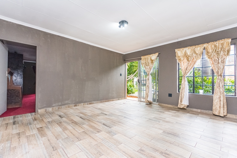 4 Bedroom Property for Sale in Florida Gauteng