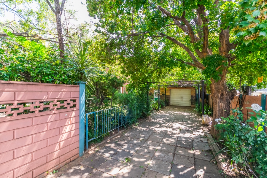 4 Bedroom Property for Sale in Florida Gauteng