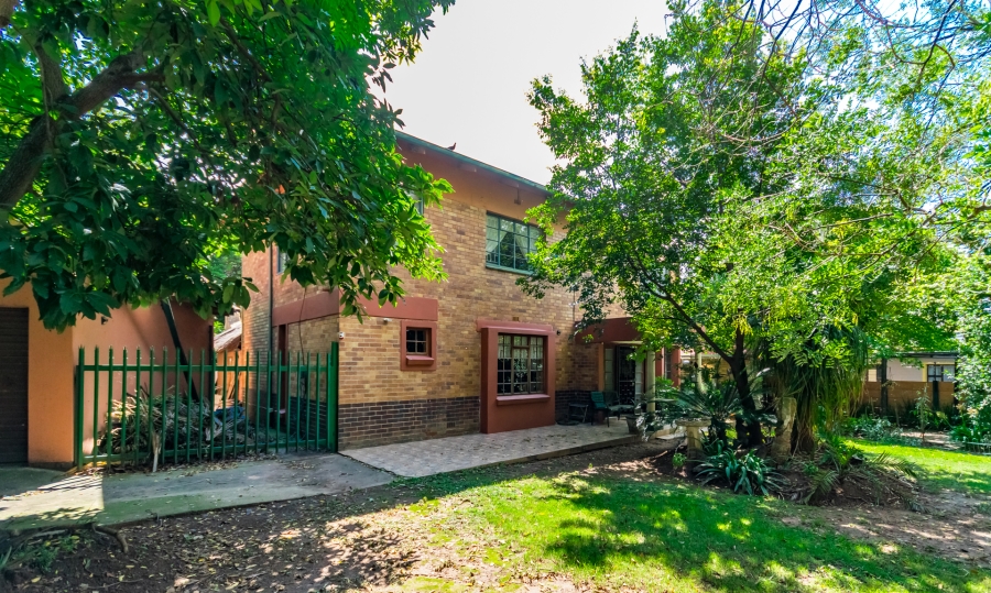 4 Bedroom Property for Sale in Florida Gauteng