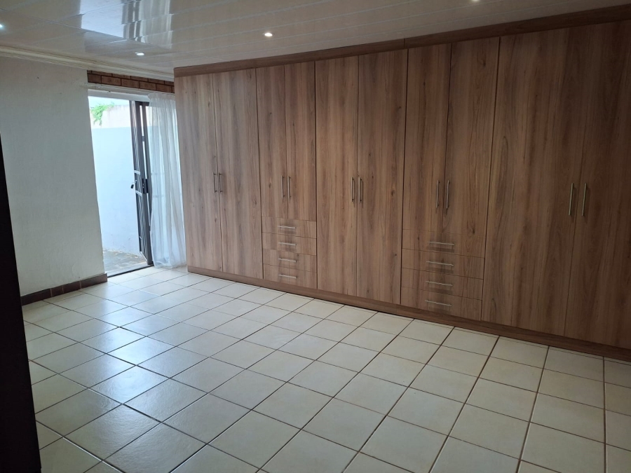 To Let 1 Bedroom Property for Rent in Montana Park Gauteng