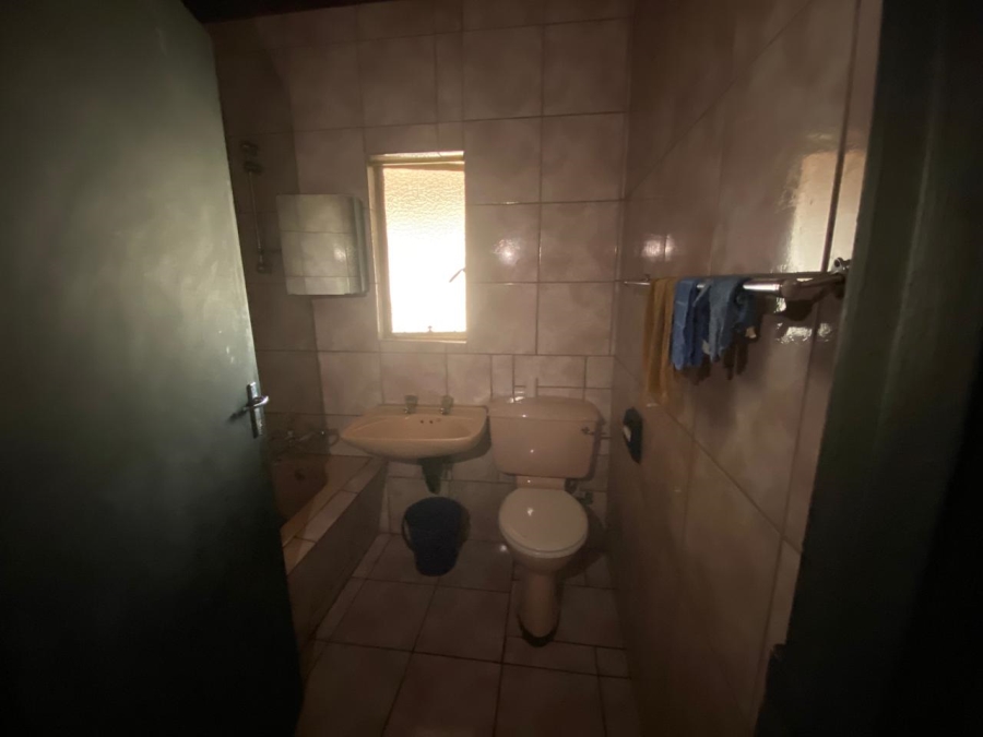 4 Bedroom Property for Sale in Vanderbijlpark CW 5 Gauteng