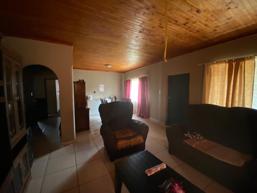 4 Bedroom Property for Sale in Vanderbijlpark CW 5 Gauteng