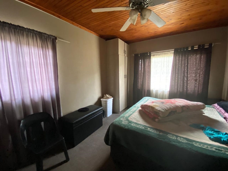 4 Bedroom Property for Sale in Vanderbijlpark CW 5 Gauteng
