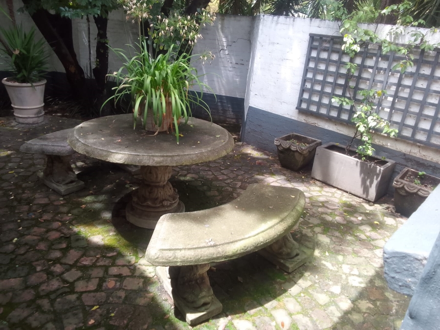 To Let 1 Bedroom Property for Rent in Paulshof Gauteng