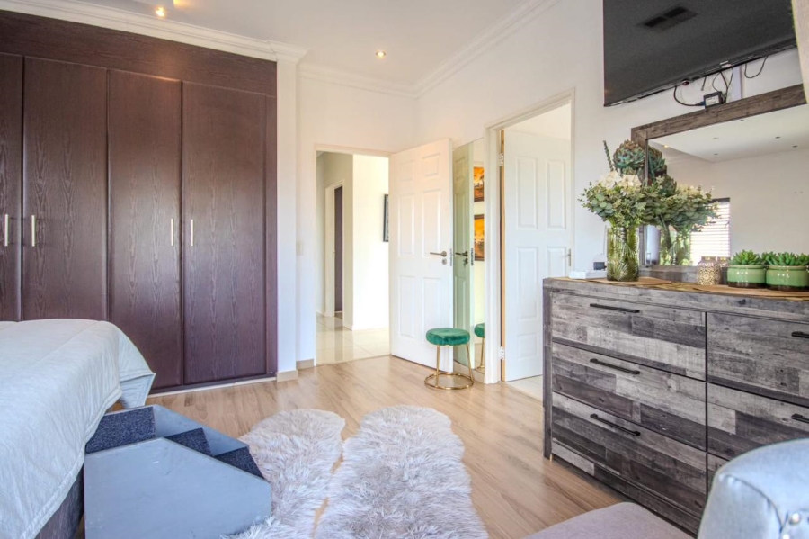 4 Bedroom Property for Sale in Vaal Marina Gauteng