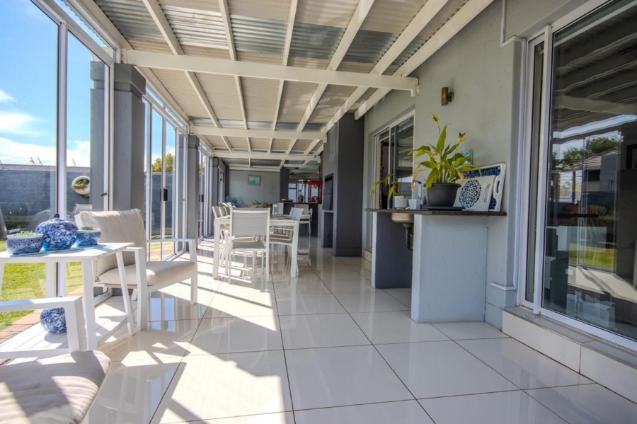 4 Bedroom Property for Sale in Vaal Marina Gauteng