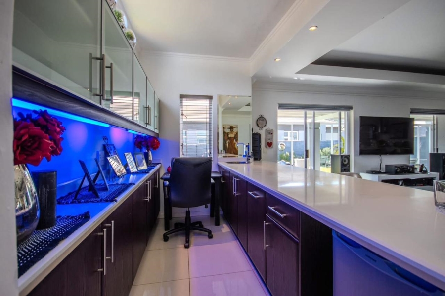 4 Bedroom Property for Sale in Vaal Marina Gauteng