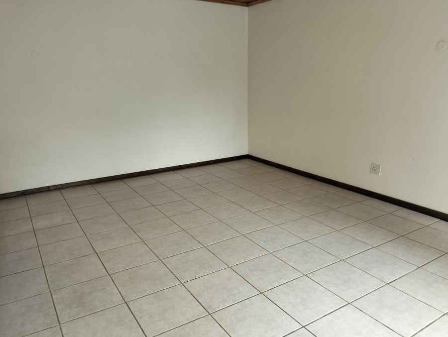 4 Bedroom Property for Sale in Garsfontein Gauteng