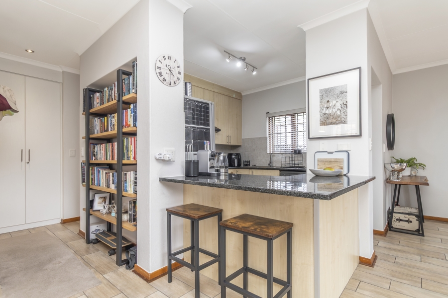 2 Bedroom Property for Sale in Paulshof Gauteng