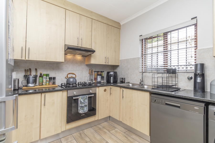 2 Bedroom Property for Sale in Paulshof Gauteng