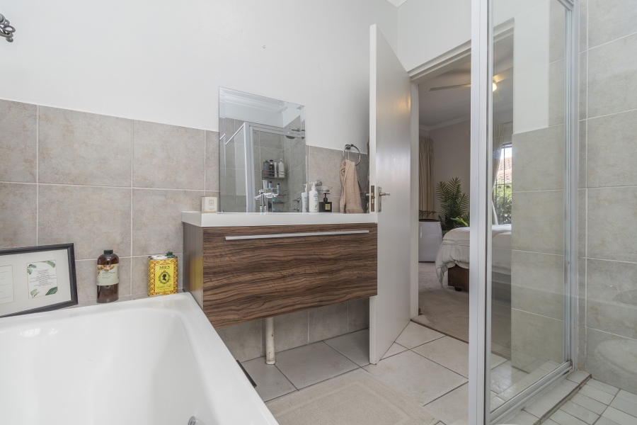 2 Bedroom Property for Sale in Paulshof Gauteng