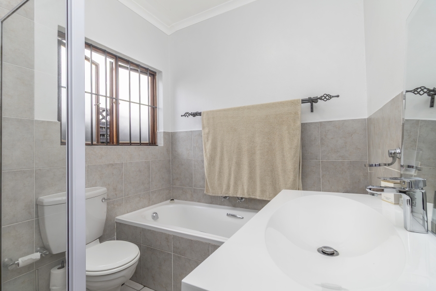 2 Bedroom Property for Sale in Paulshof Gauteng