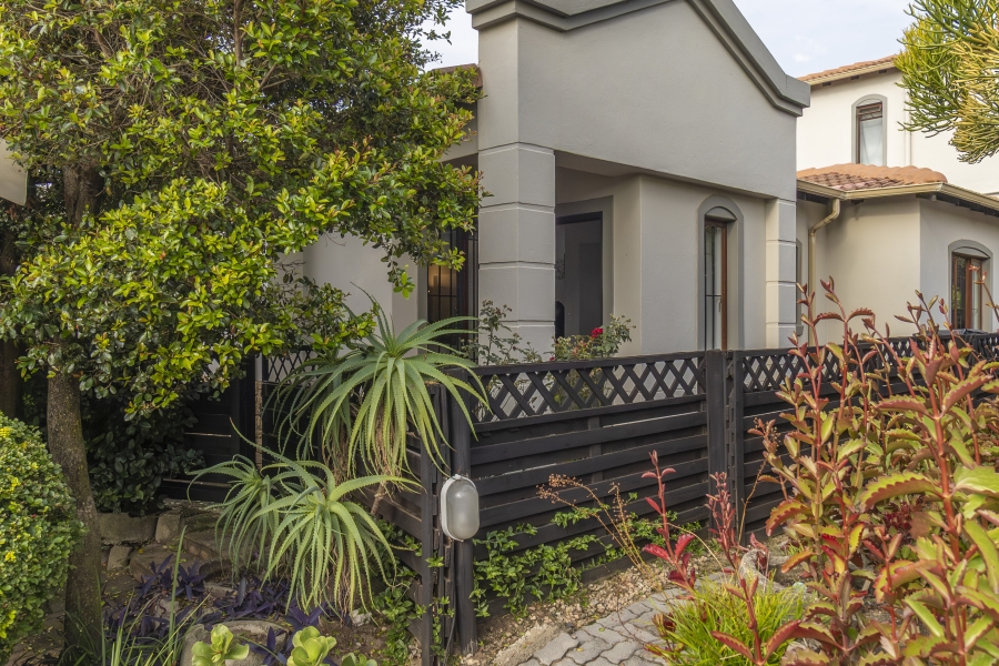 2 Bedroom Property for Sale in Paulshof Gauteng