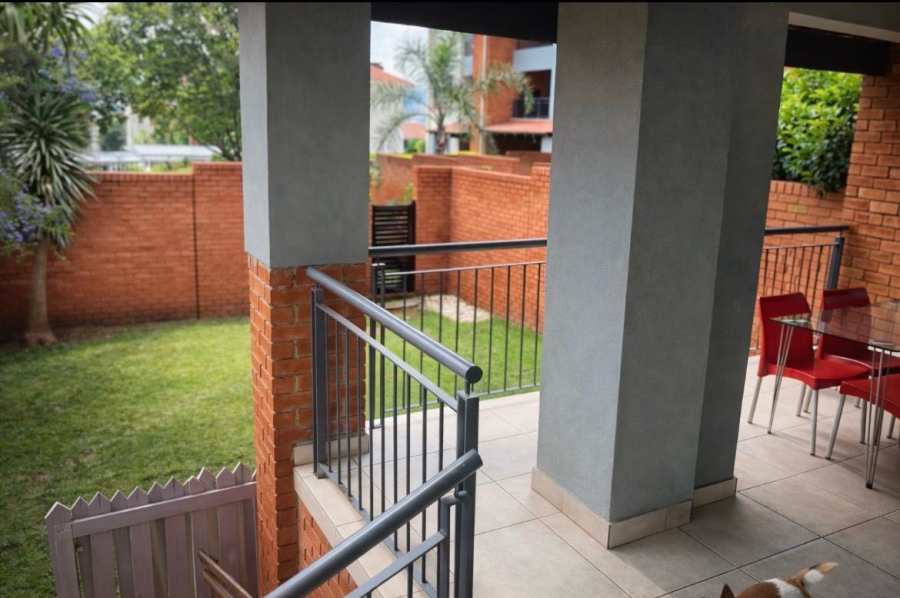 To Let 2 Bedroom Property for Rent in Greenstone Hill Gauteng