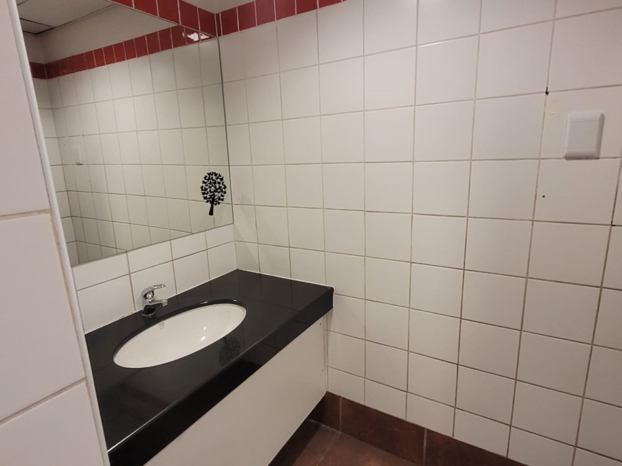 To Let commercial Property for Rent in Clayville East Gauteng