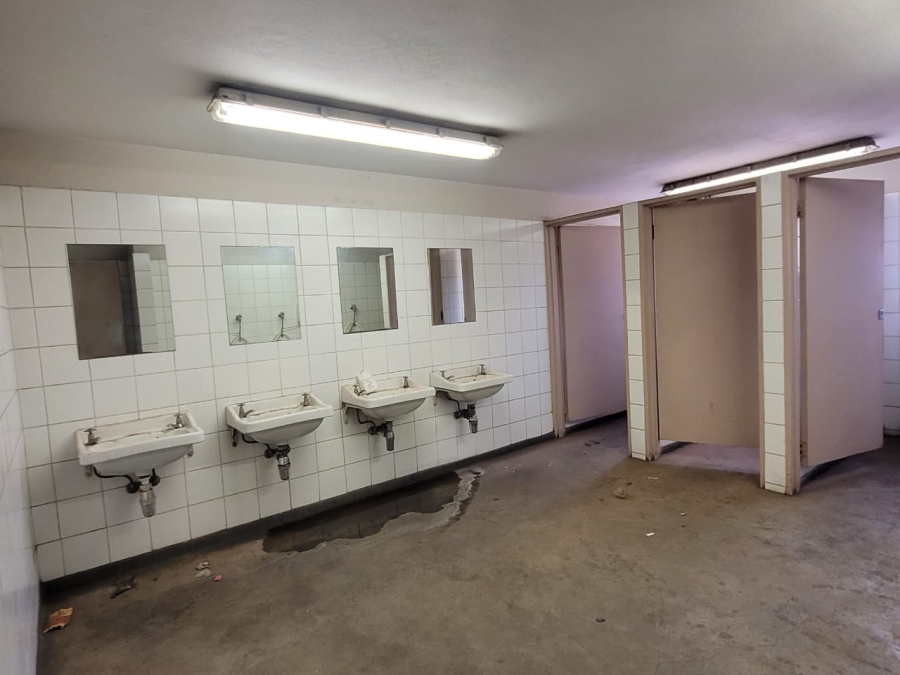 To Let commercial Property for Rent in Clayville East Gauteng