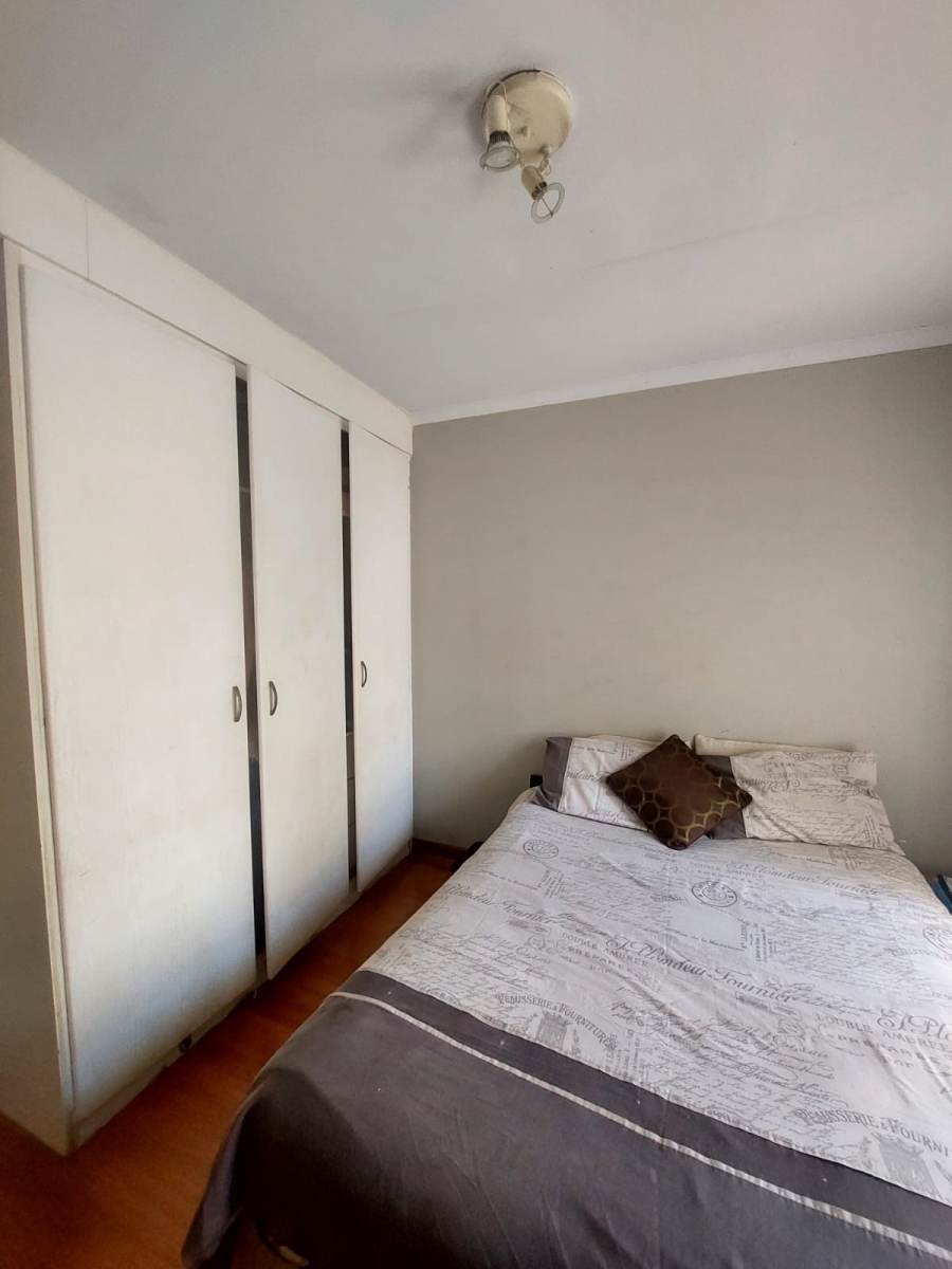 To Let 3 Bedroom Property for Rent in Ridgeway Gauteng