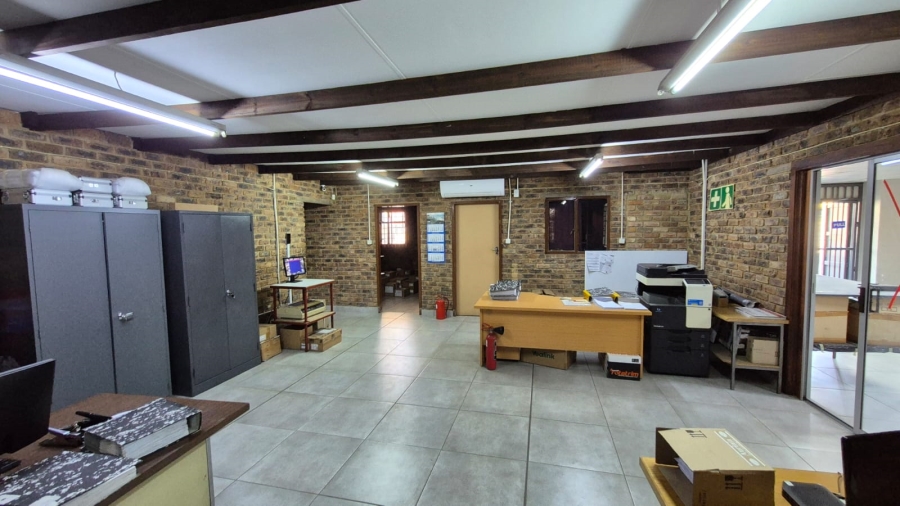 To Let commercial Property for Rent in Silvertondale Gauteng