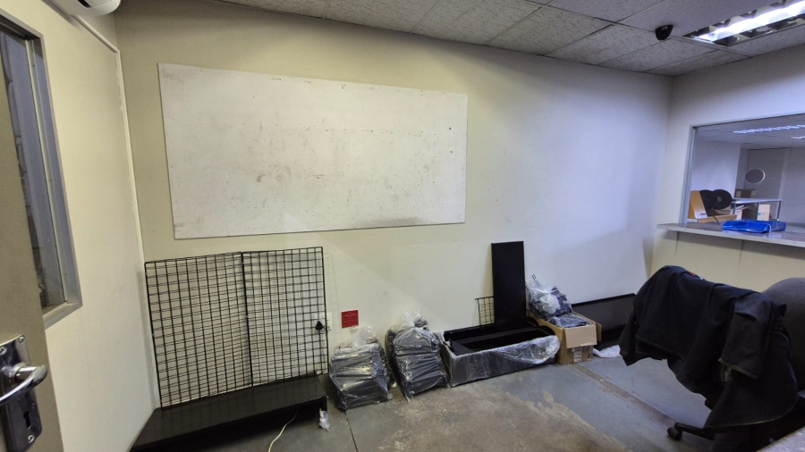 To Let commercial Property for Rent in Silvertondale Gauteng