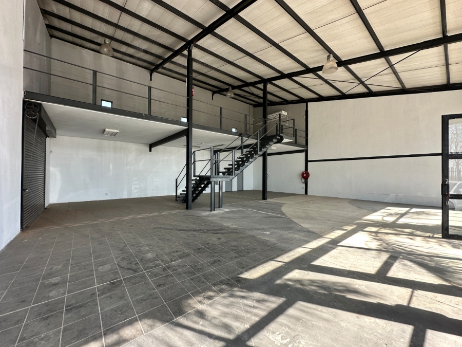 To Let commercial Property for Rent in Louwlardia Gauteng