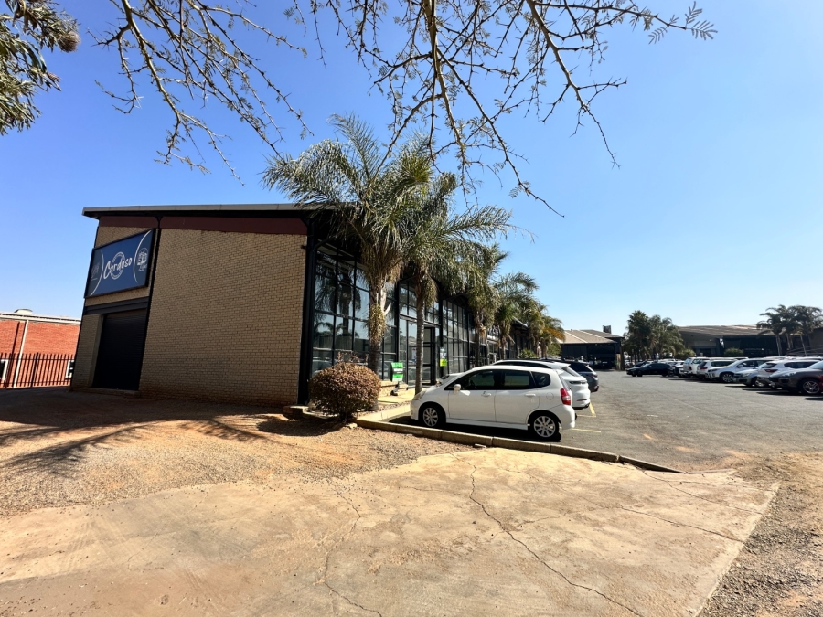 To Let commercial Property for Rent in Louwlardia Gauteng