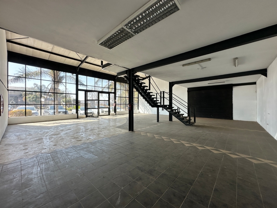 To Let commercial Property for Rent in Louwlardia Gauteng