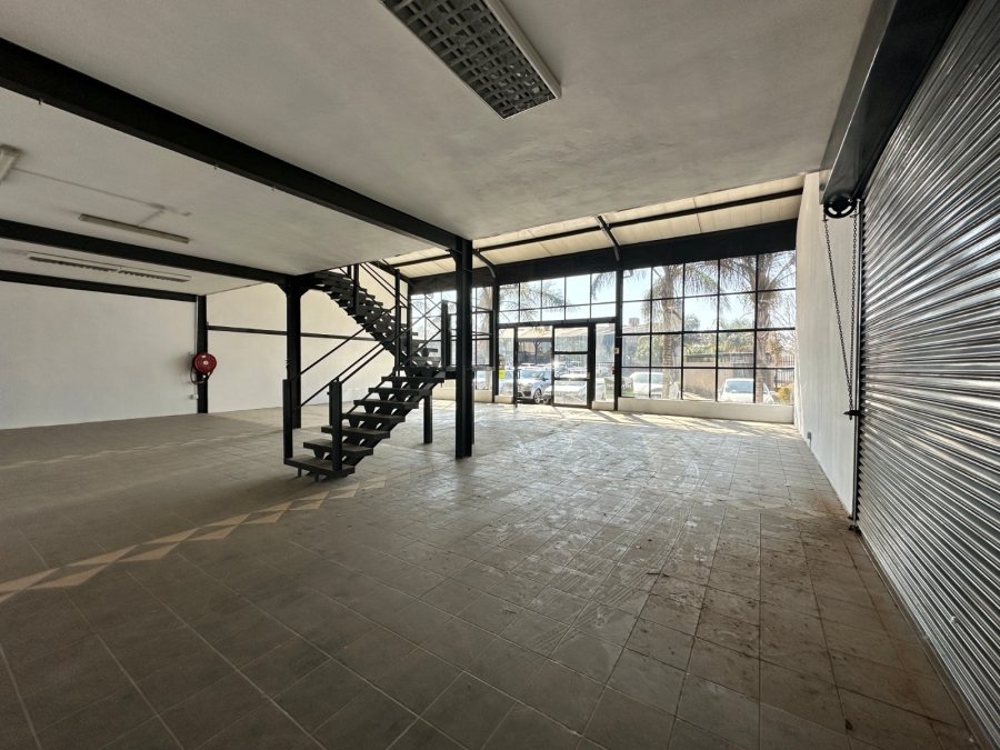 To Let commercial Property for Rent in Louwlardia Gauteng