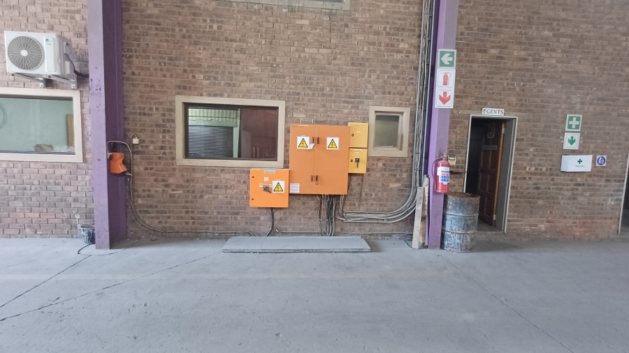 To Let commercial Property for Rent in Sybrand Van Niekerk Park Gauteng