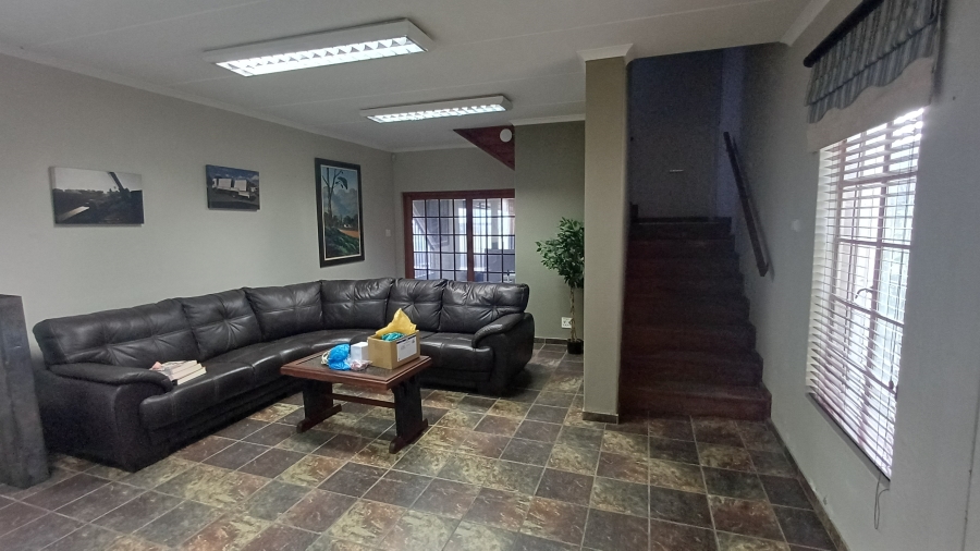 To Let commercial Property for Rent in Sybrand Van Niekerk Park Gauteng