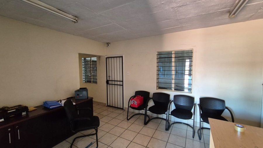 To Let commercial Property for Rent in Silvertondale Gauteng
