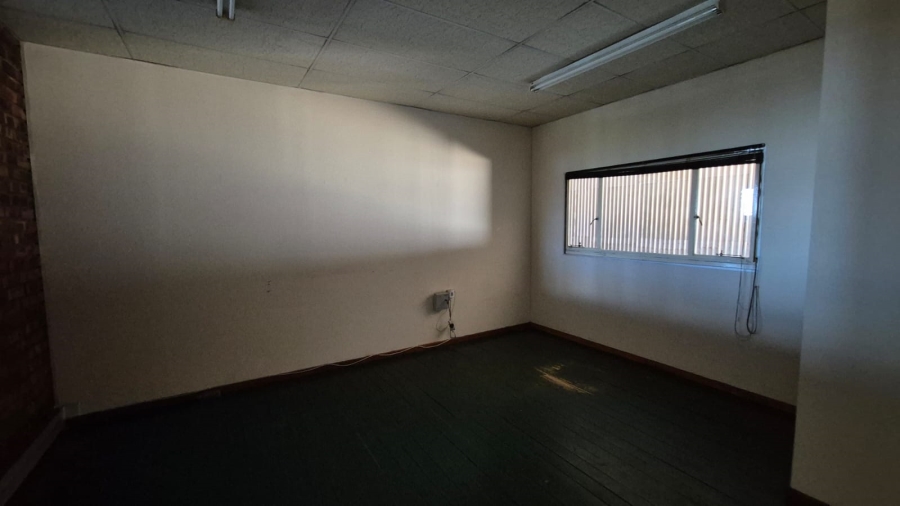 To Let commercial Property for Rent in Silvertondale Gauteng